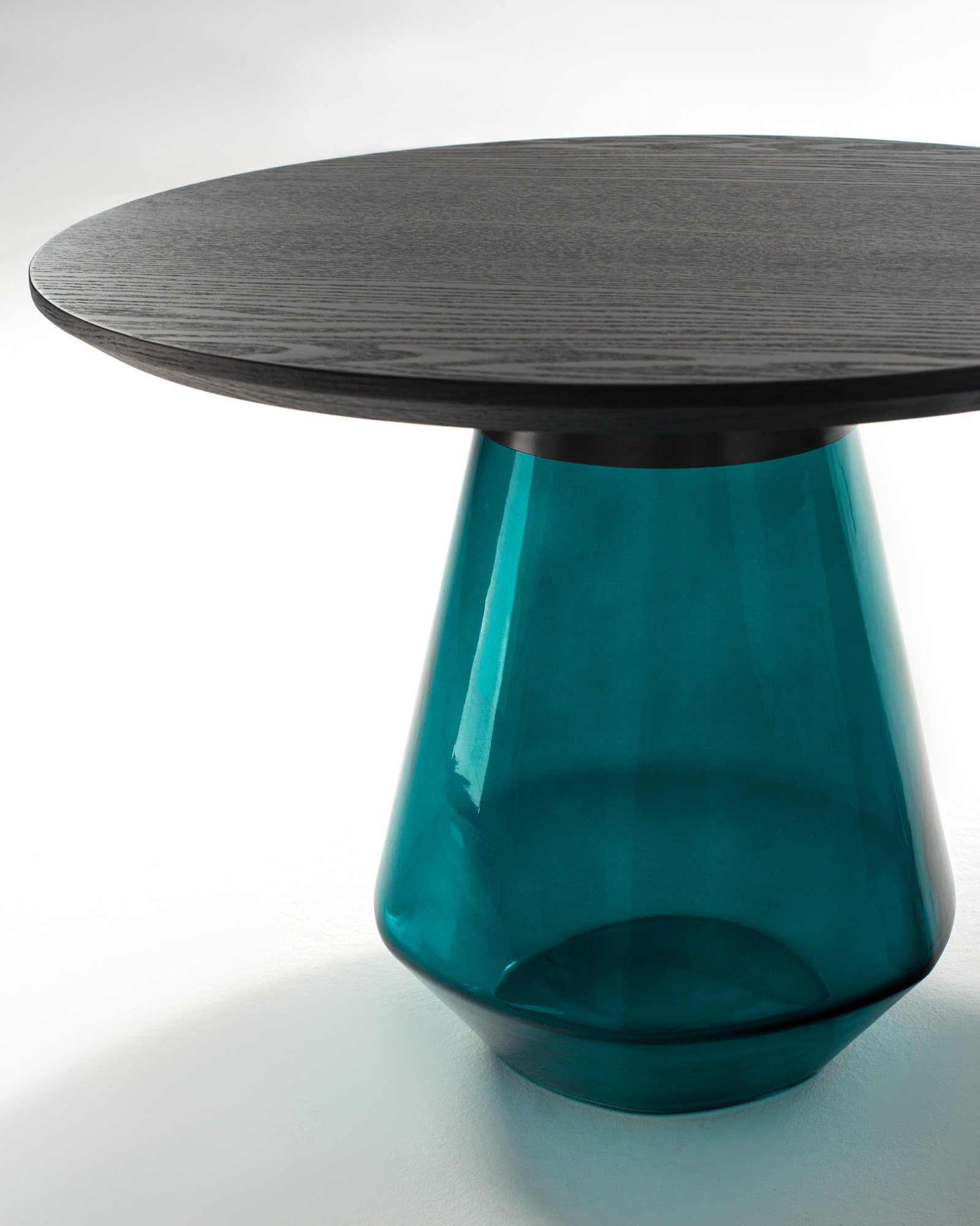 CHROMA Glass TABLES Thumbnail